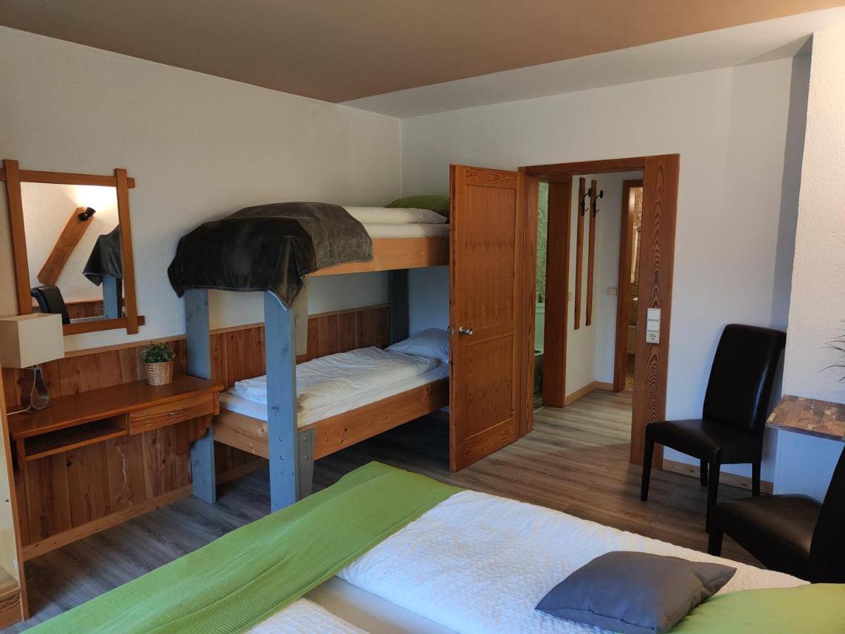 Der Engel Aparthotel Winterberg Exteriör bild